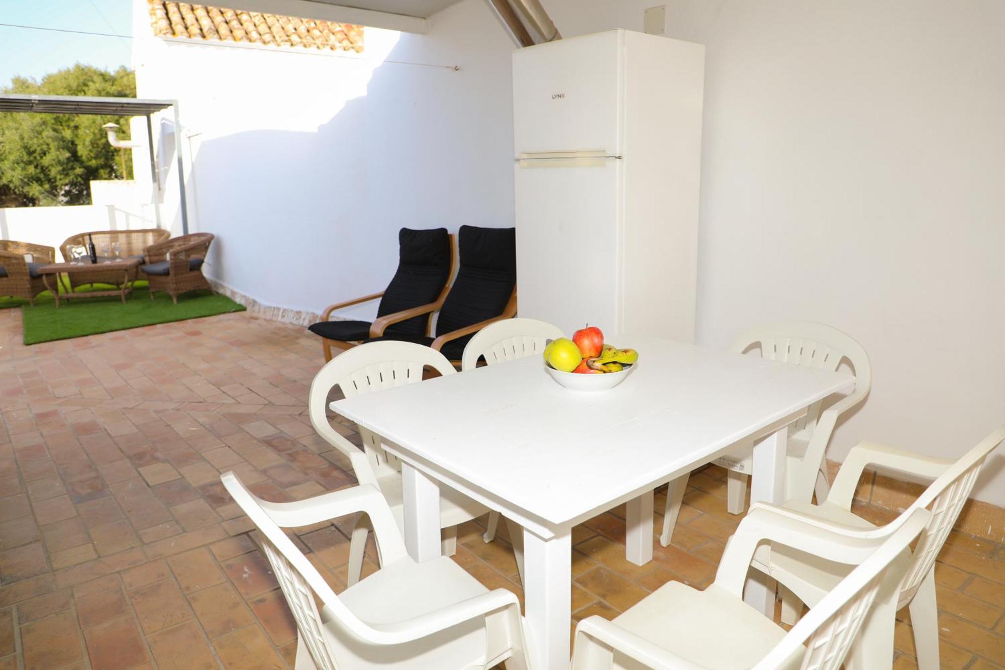 Casa Guzgallar Juan Relinque 51